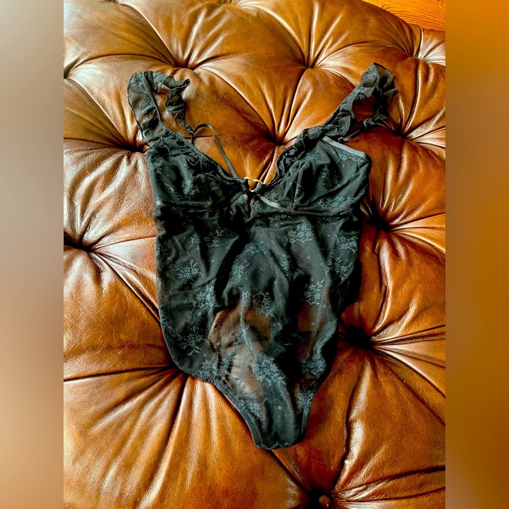 NWOT Colsie Black Lace Bodysuit